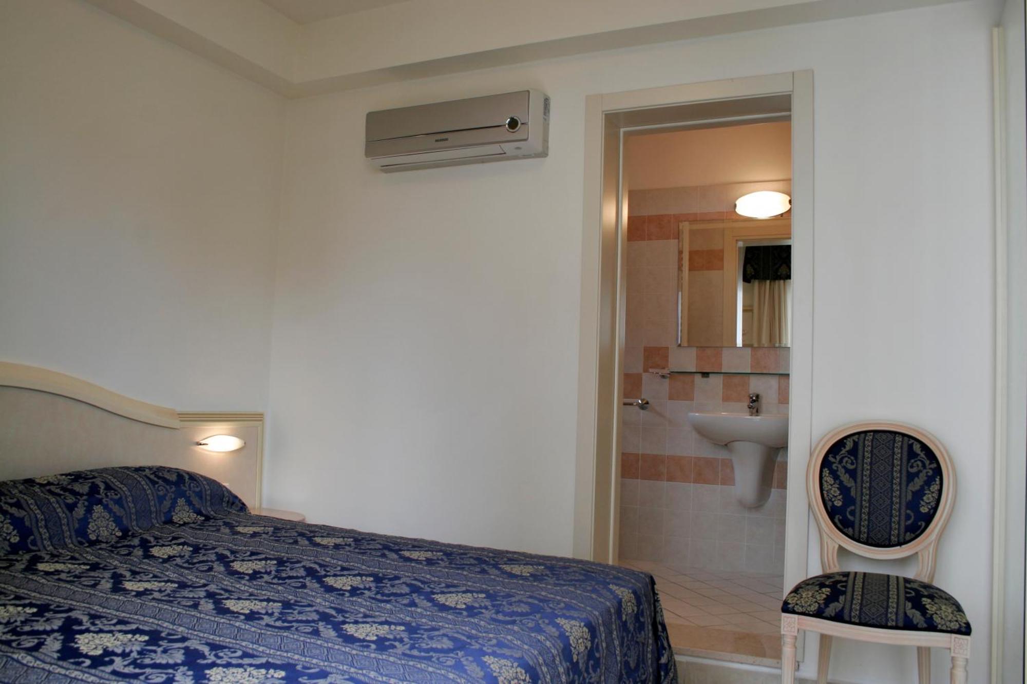 רימיני Residence Olimpo מראה חיצוני תמונה