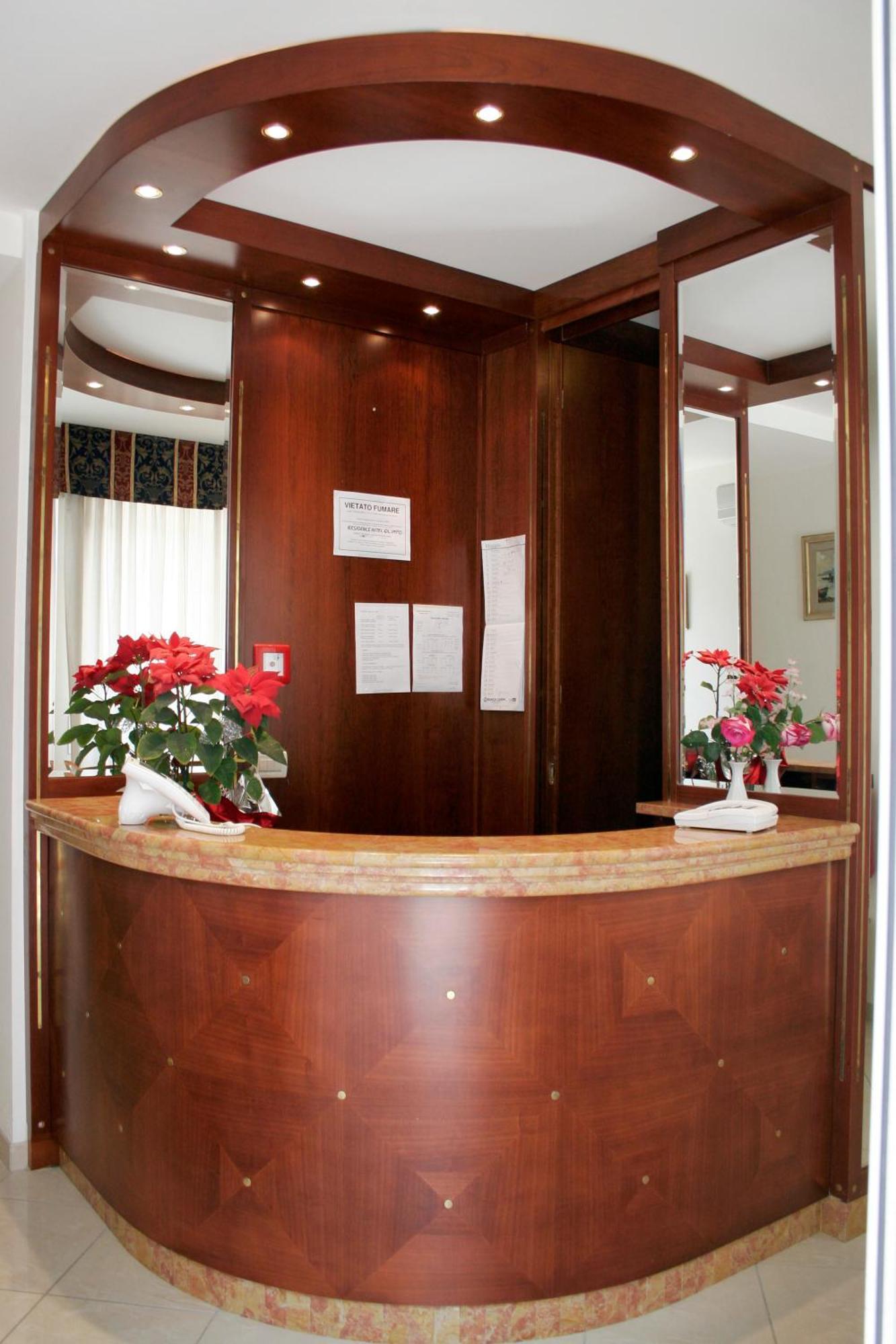 רימיני Residence Olimpo מראה חיצוני תמונה